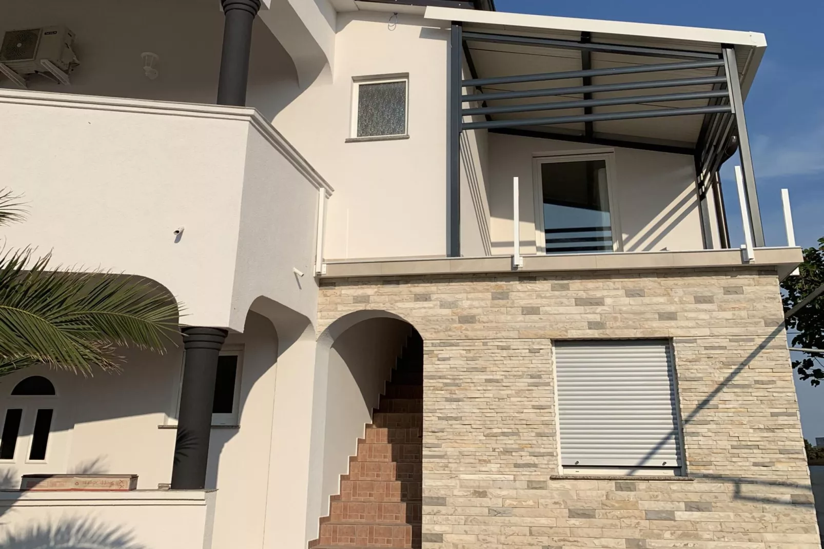 Apartment Vir 5 - Buitenkant zomer