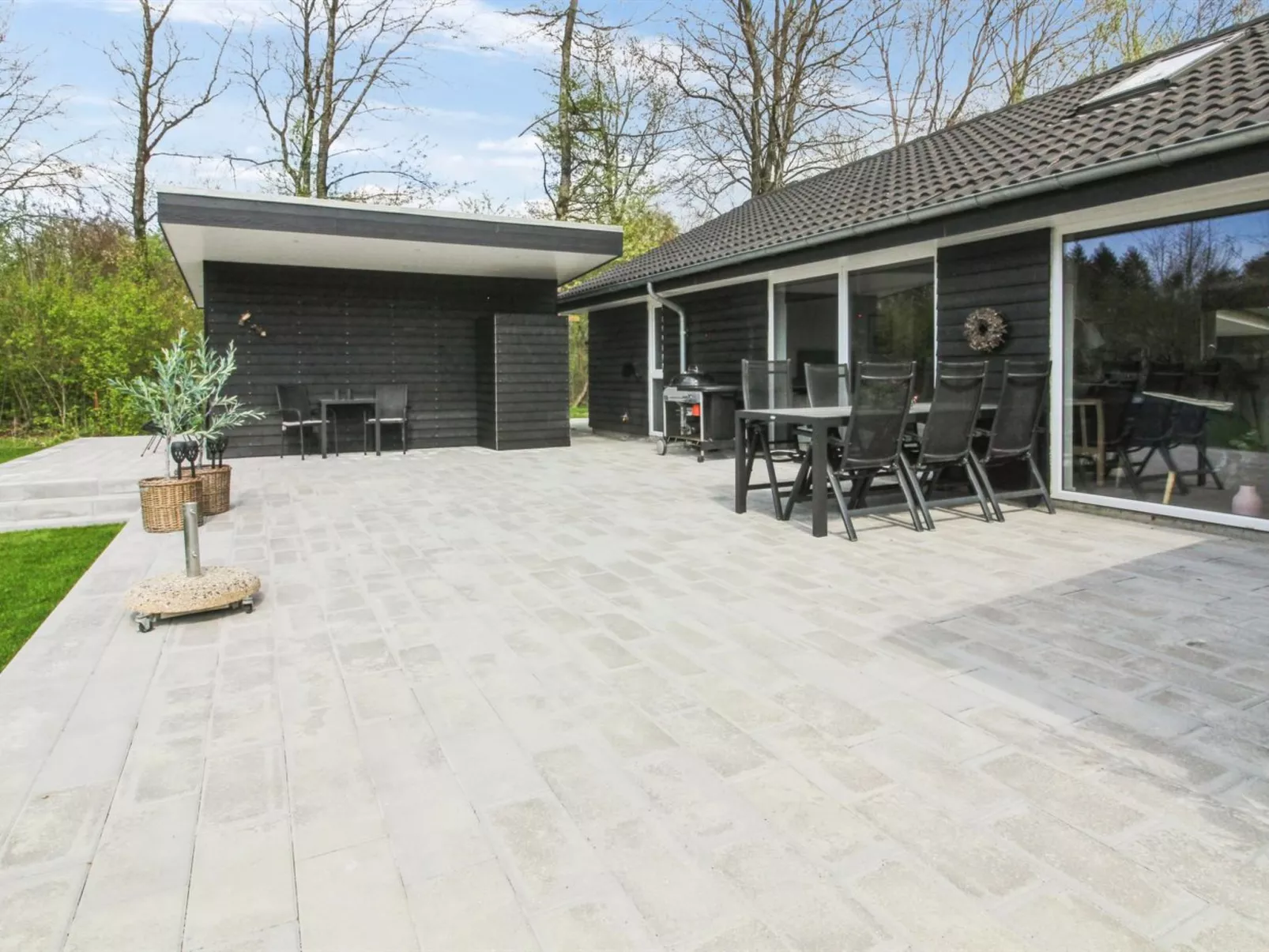 "Solvejg" - 30km from the sea - Buiten