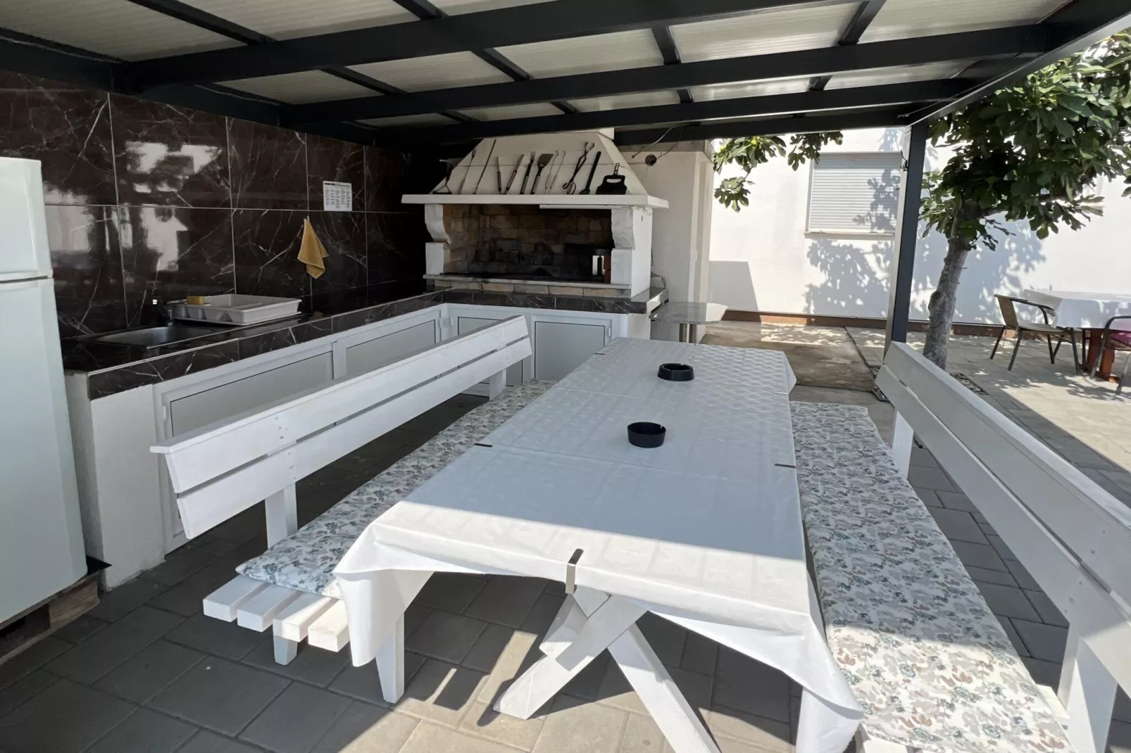 Apartment Lavaran 5 - Terrasbalkon