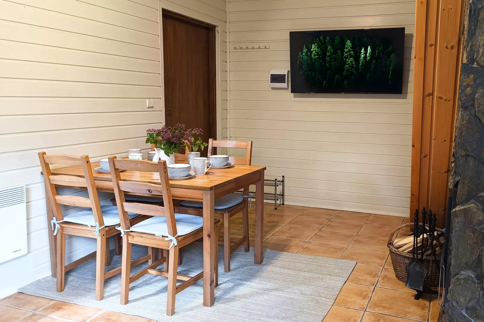 Domek wakacyjny z 2 sypialniami na piętrze w Kopalinie - Eetkamer