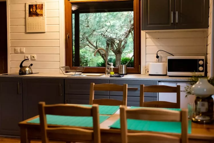 	Domek wakacyjny z 1 sypialnią na piętrze w Kopalinie - Eetkamer