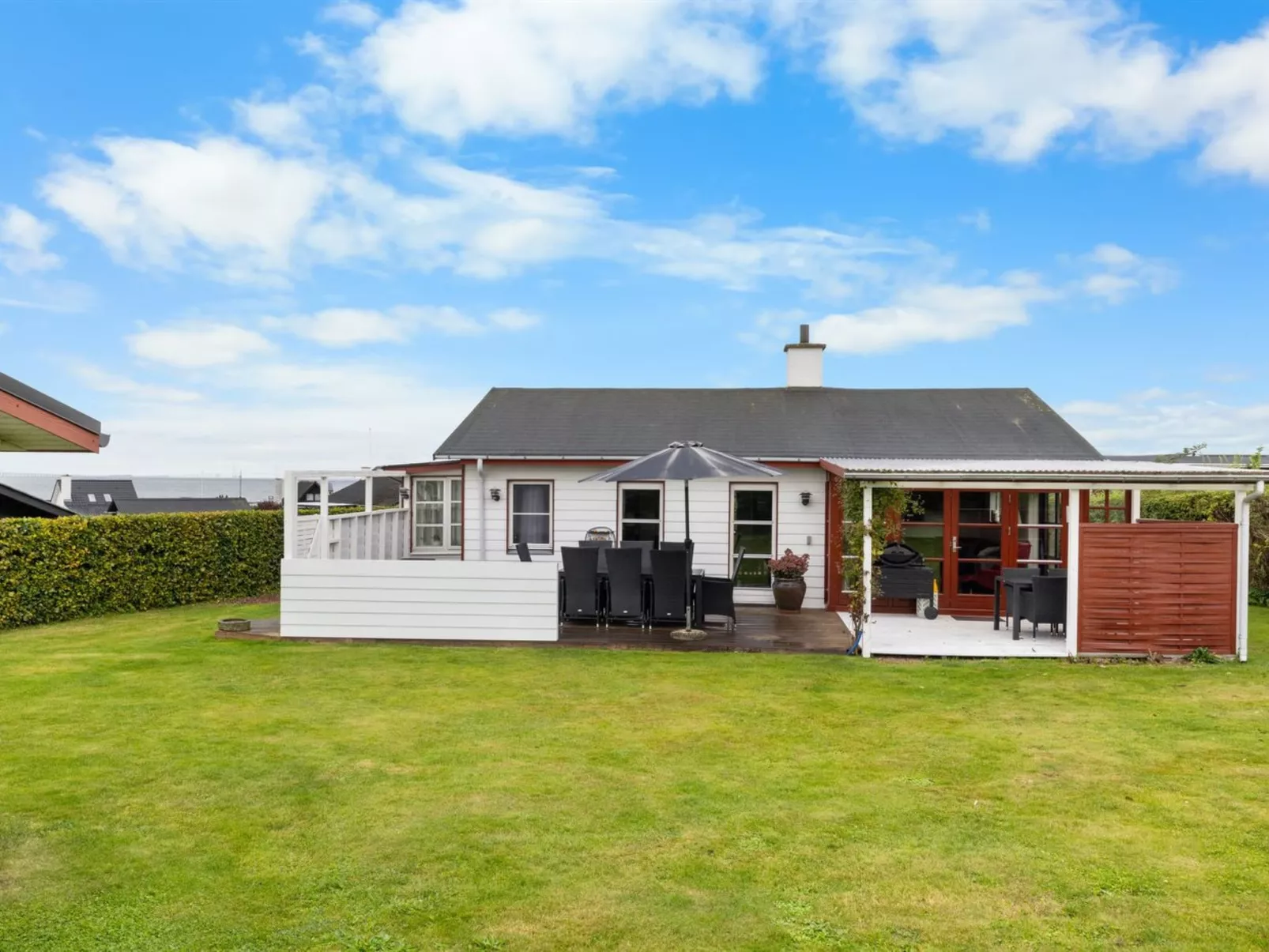 "Elline" - 200m from the sea - Buiten