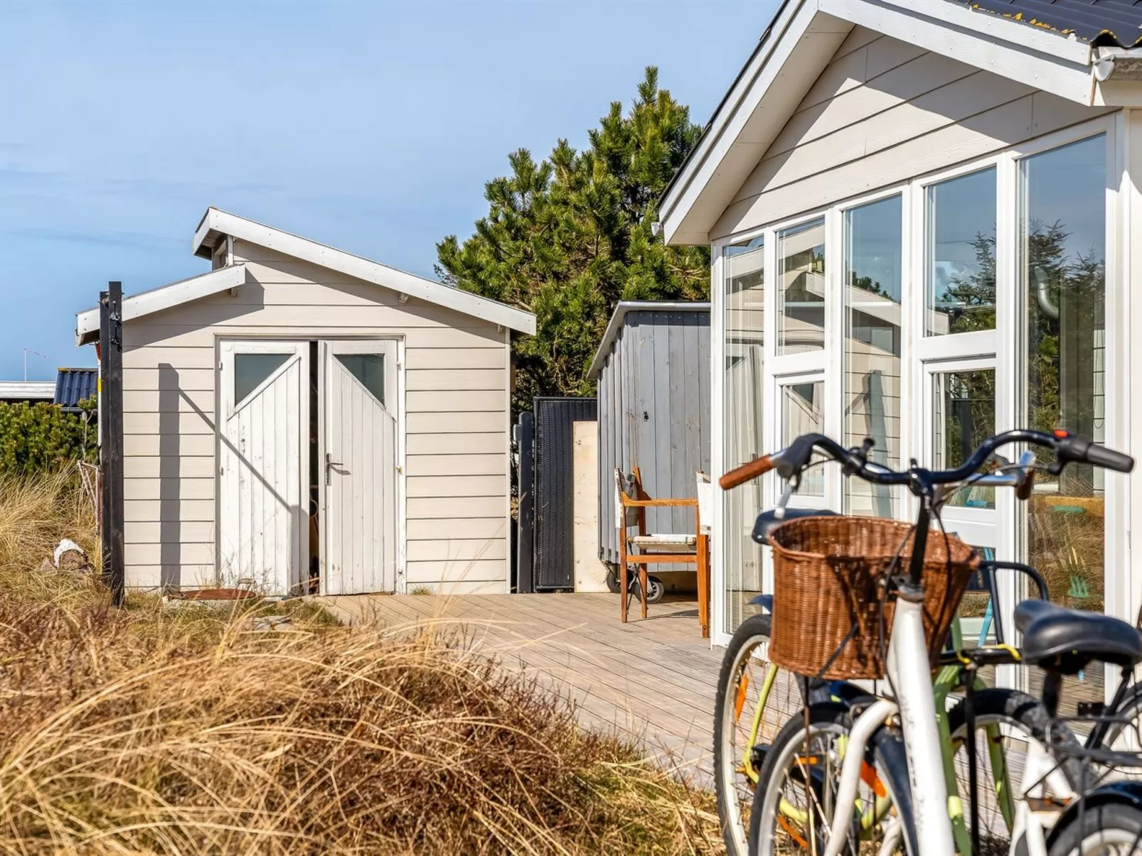 "Avelin" - 800m from the sea - Buiten
