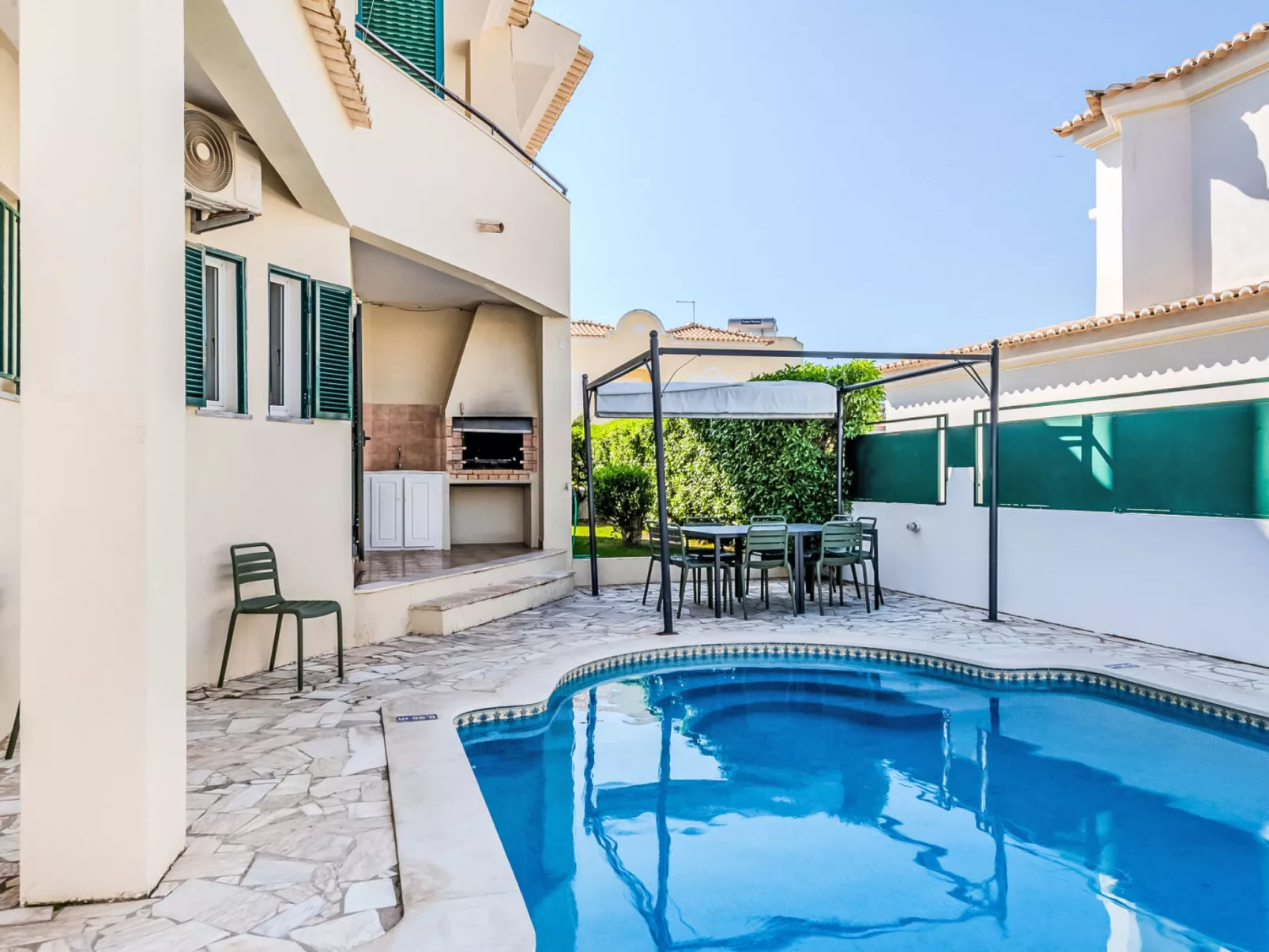 Monteiro V4 - VIP Properties - Buiten