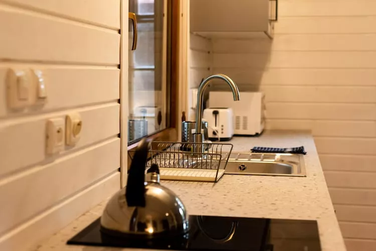 	Domek wakacyjny z 1 sypialnią na piętrze w Kopalinie - Keuken