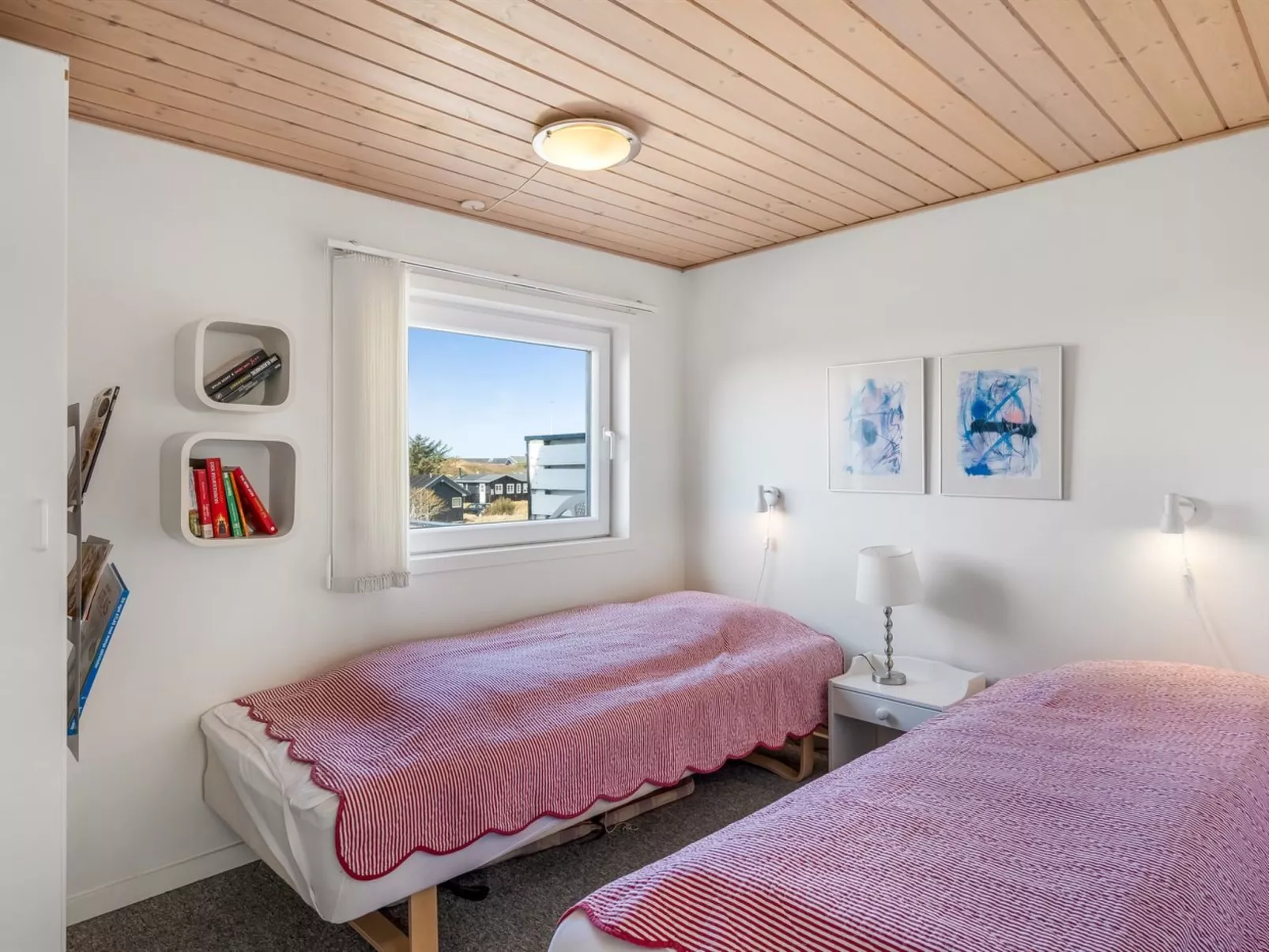 "Ute" - 200m from the sea - Binnen