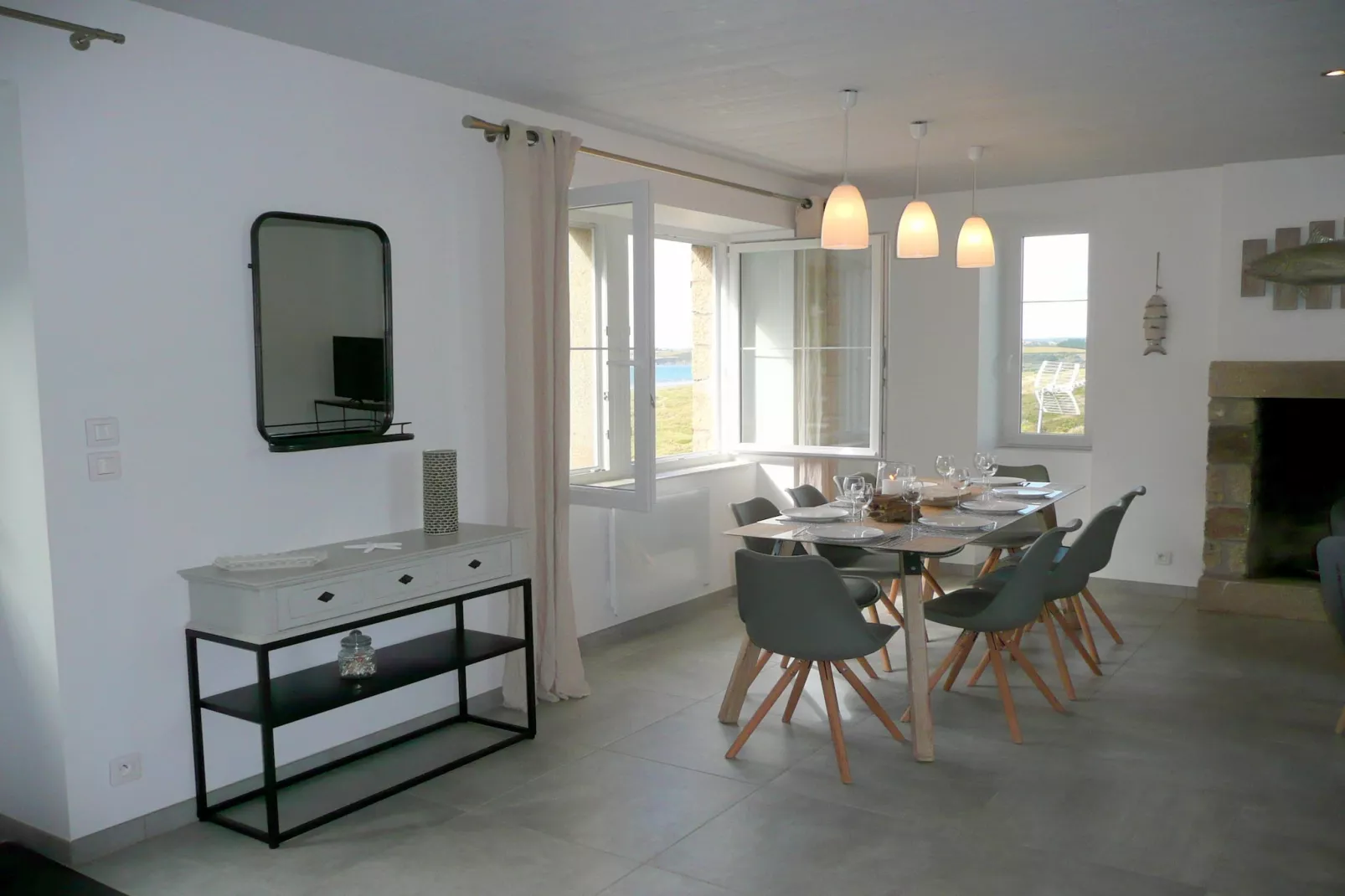 Ferienhaus mit Panorama-Meerblick Plonévez-Porzay - Eetkamer