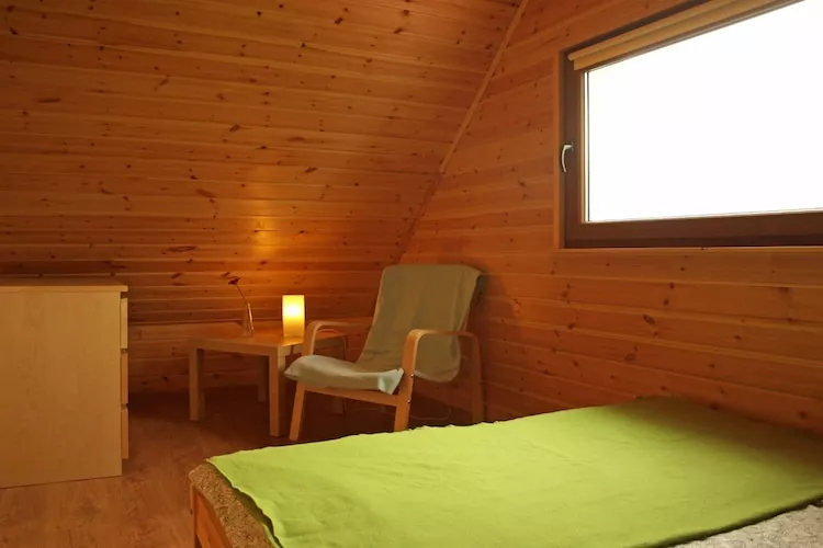 Domek wakacyjny z 2 sypialniami na piętrze w Kopalinie - Slaapkamer
