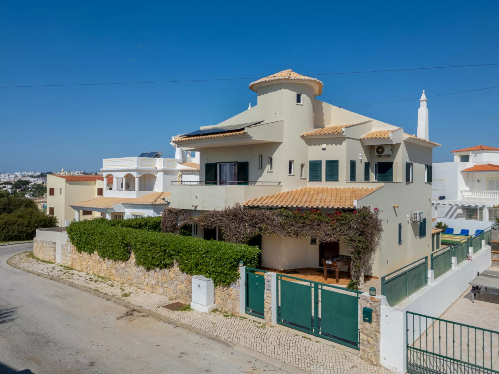 Monteiro V4 - VIP Properties - Buiten