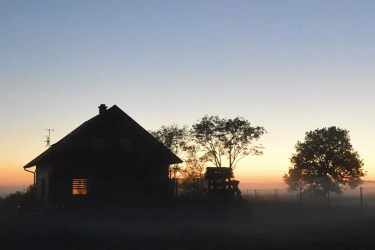 Dom wakacyjny z Klimatem Smołdziński Las - Buitenkant zomer