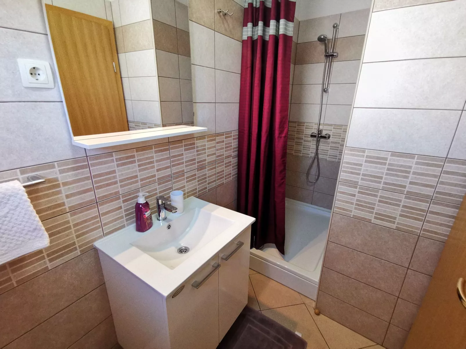 Wohnung mit Panoramablick aufs Meer - Image-tags.info