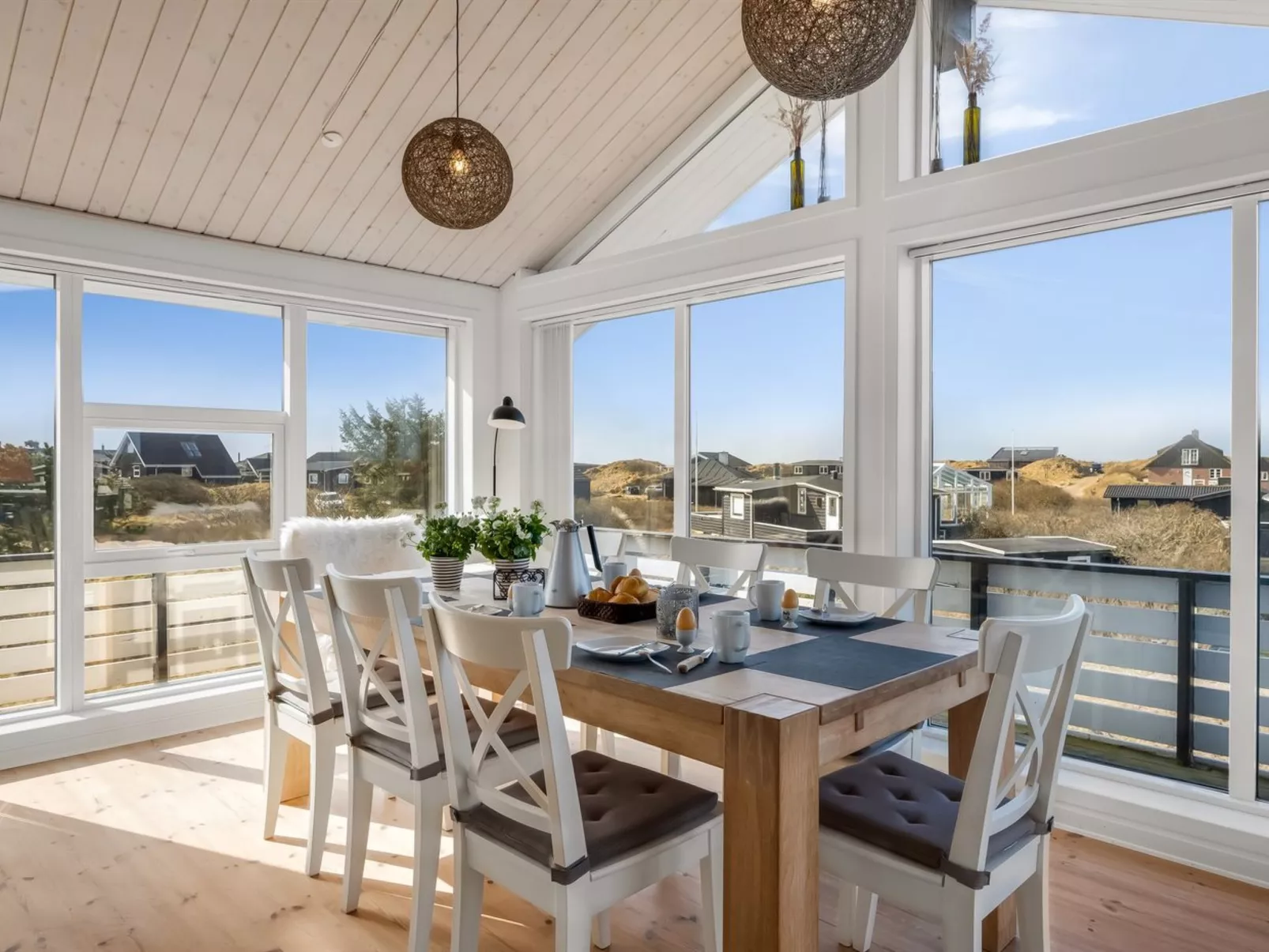 "Ute" - 200m from the sea - Binnen