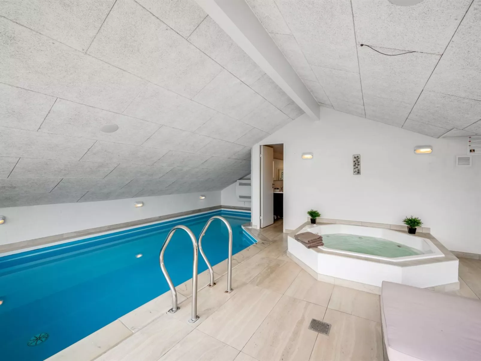 "Emin" - 700m from the sea - Buiten