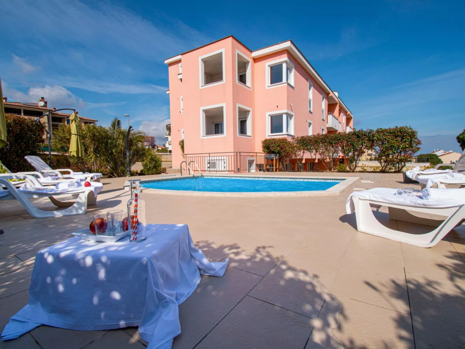 Apartment Lotus Pool Apartmani - Buiten