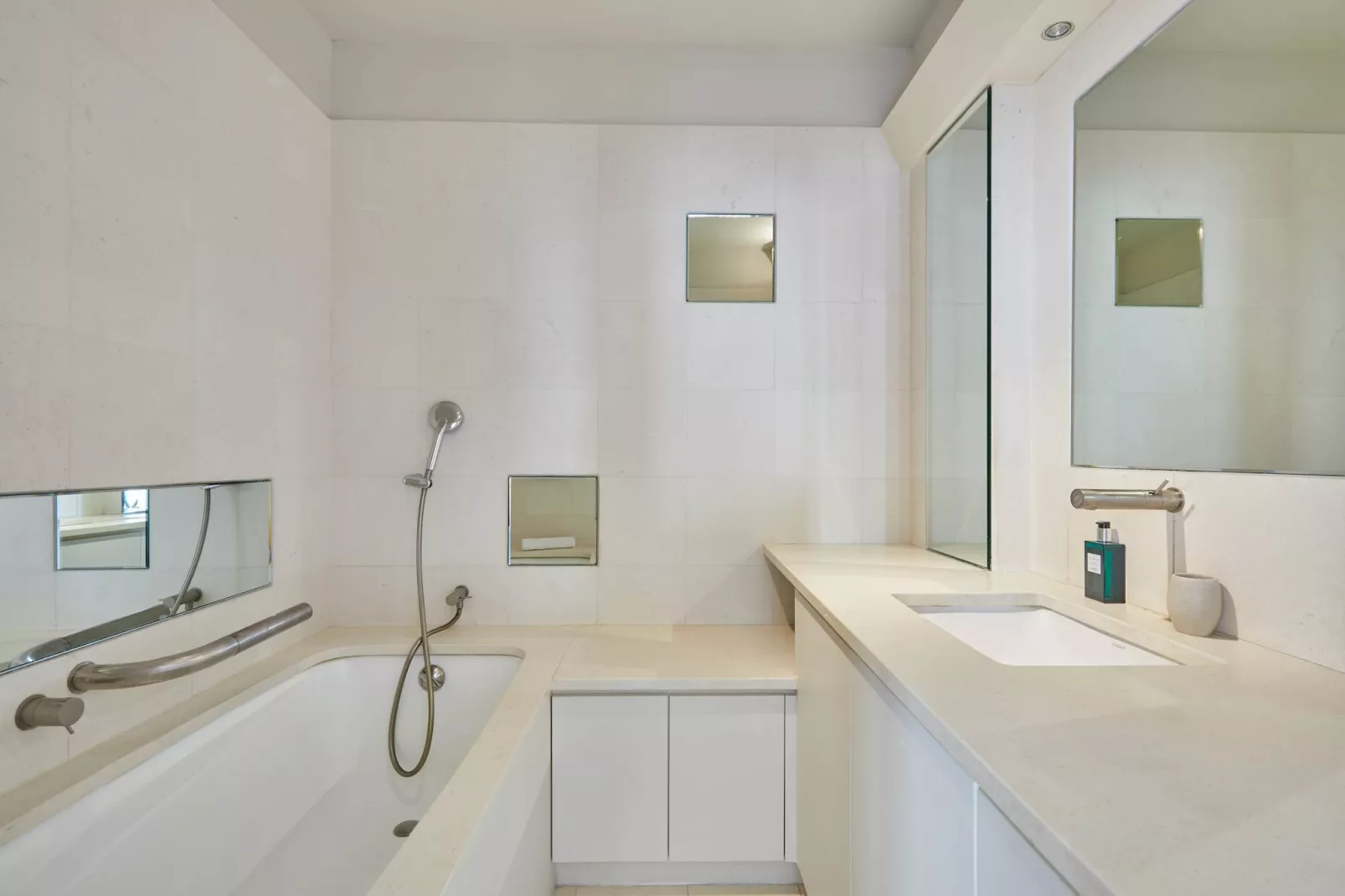 MONT THABOR 3 - Niet-getagd