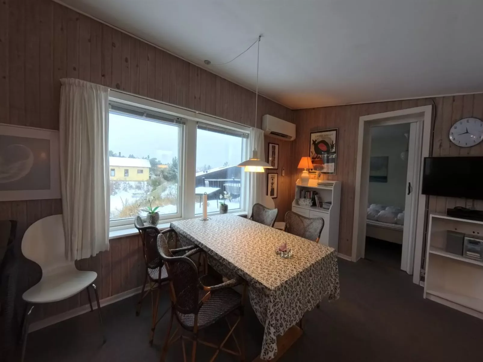 "Gunhilda" - 300m from the sea - Binnen