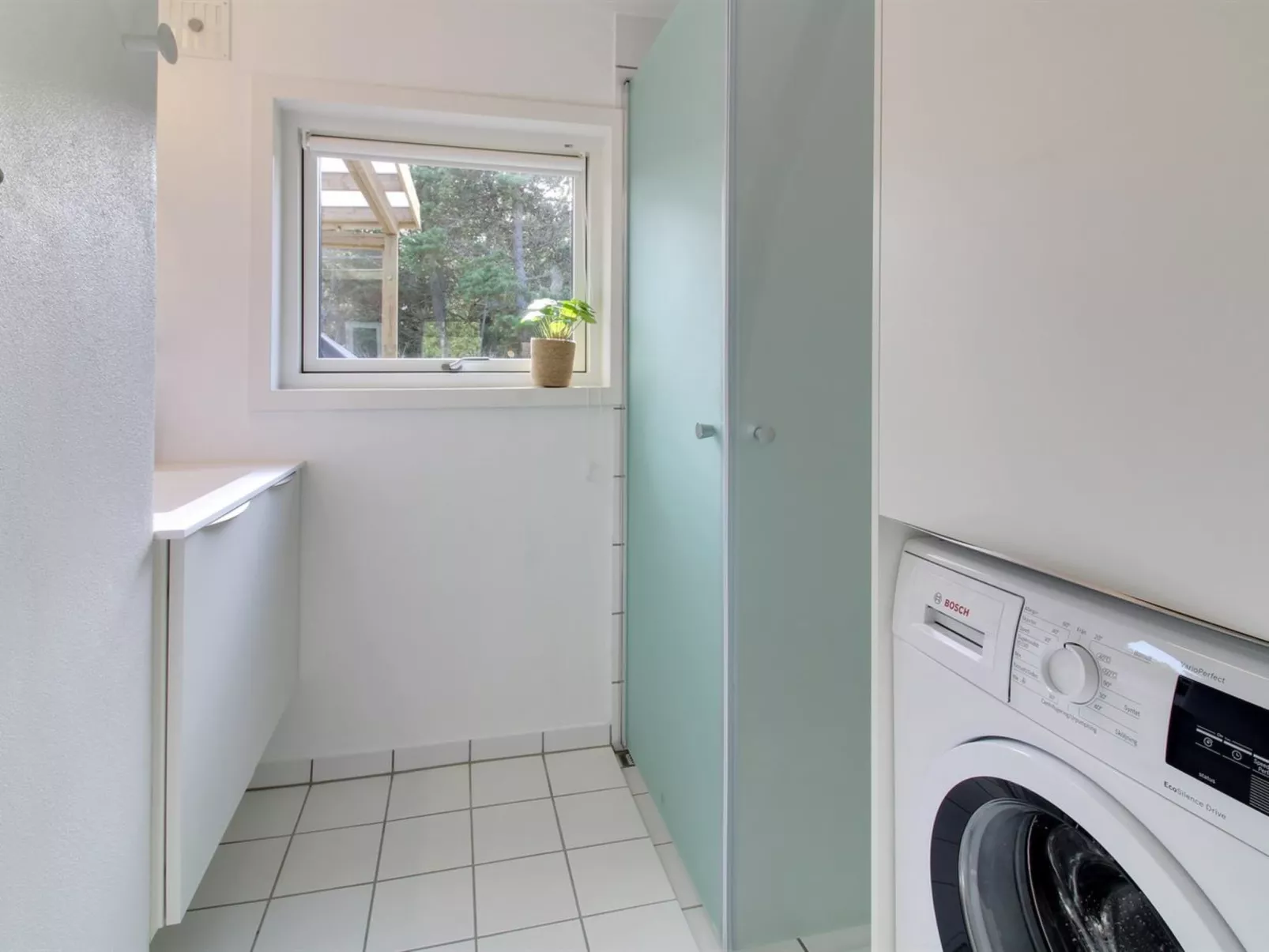 "Eliene" - 500m from the sea - Binnen