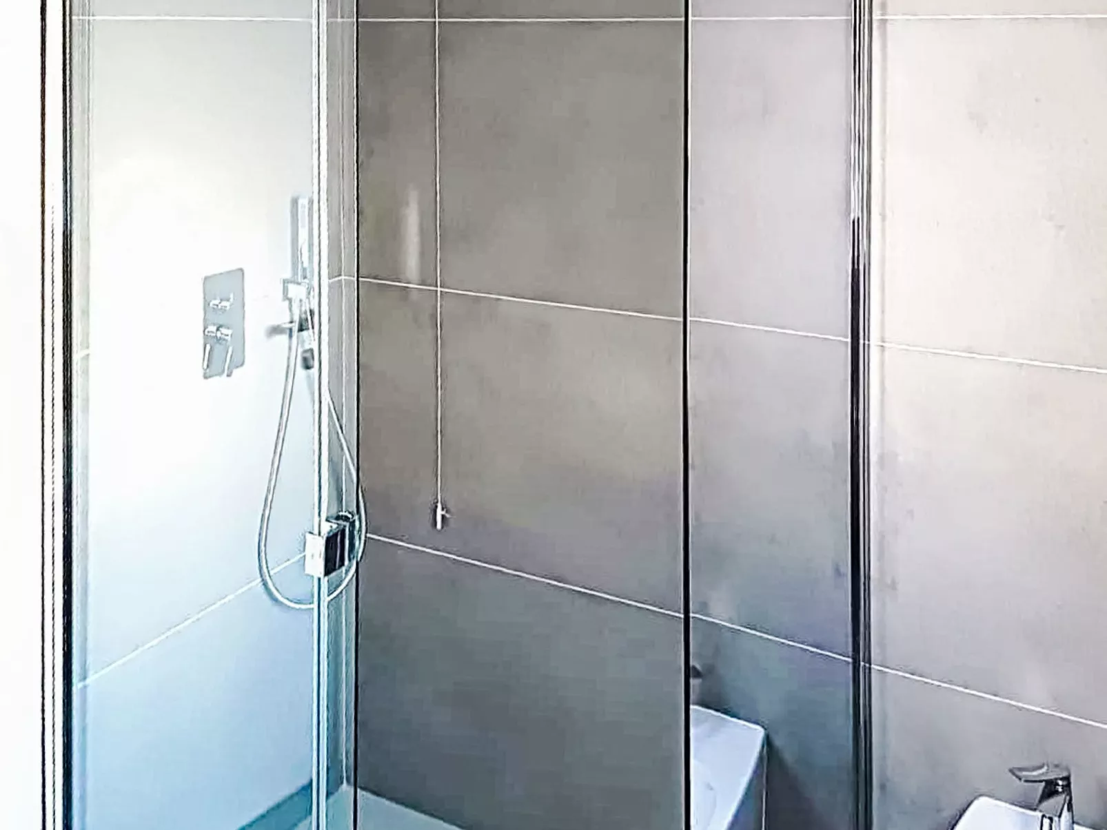 MB Guest House - Binnen