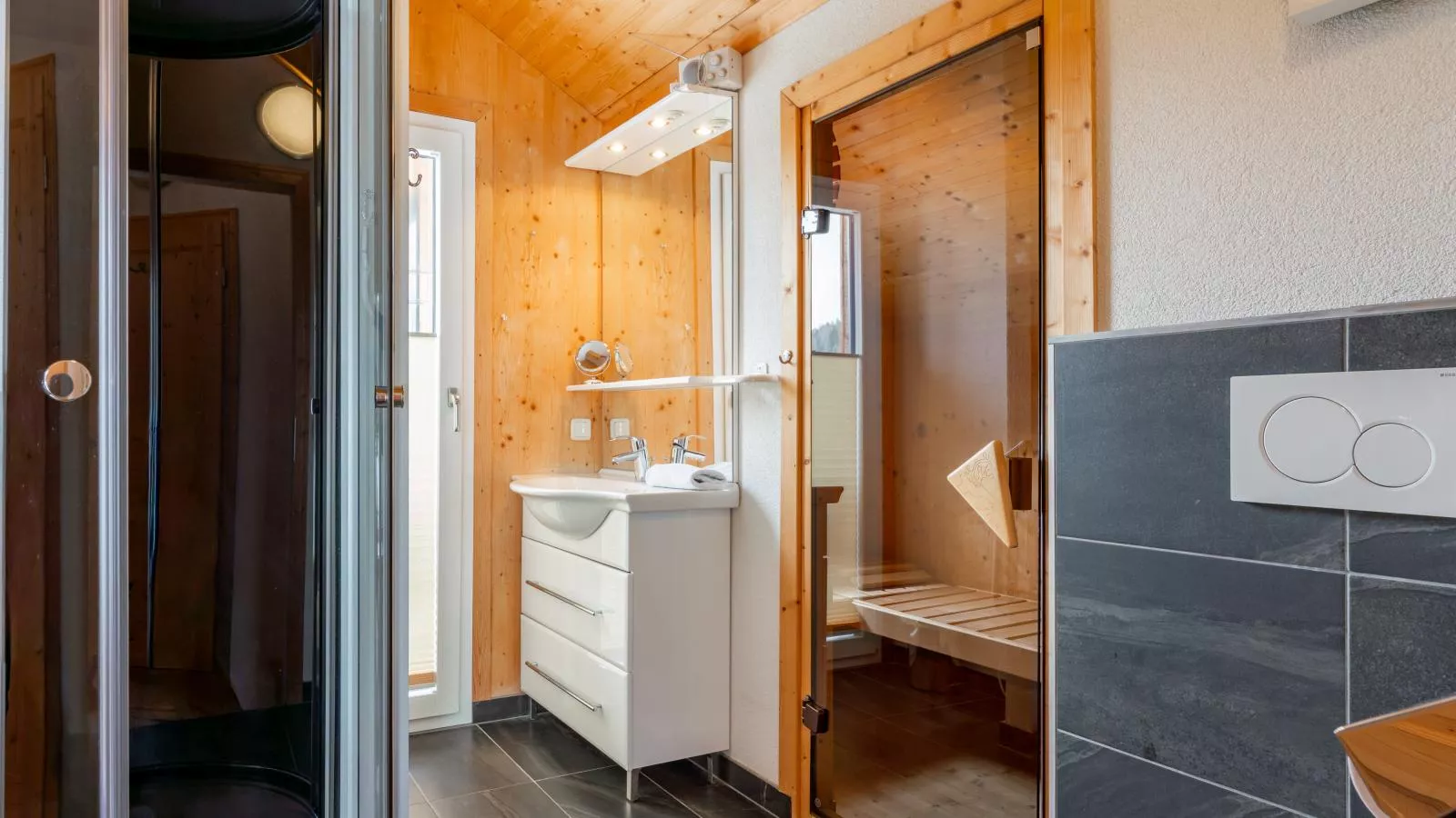 Adlerhorst - Badkamer