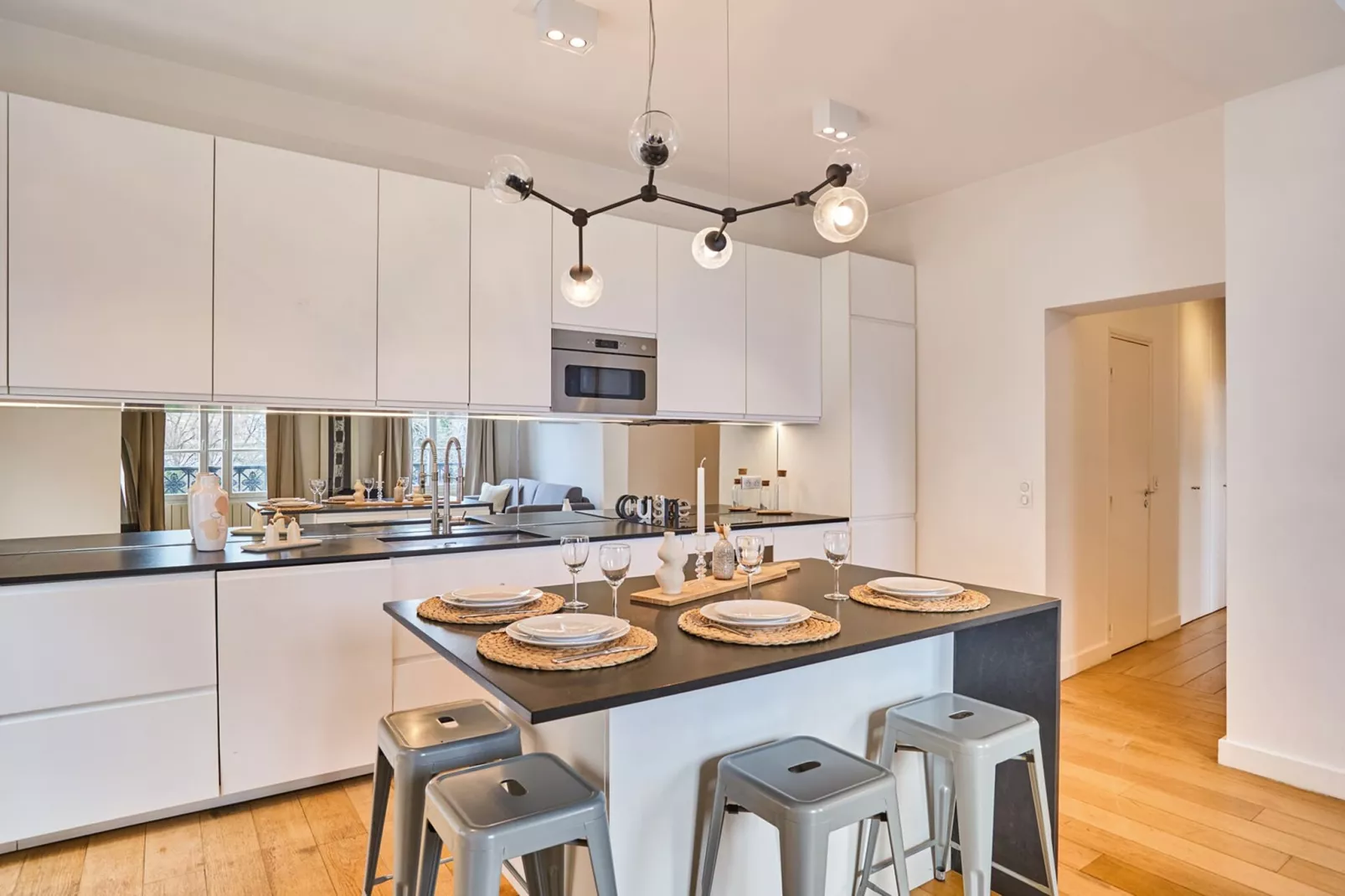 TEMPLE 165 - Niet-getagd