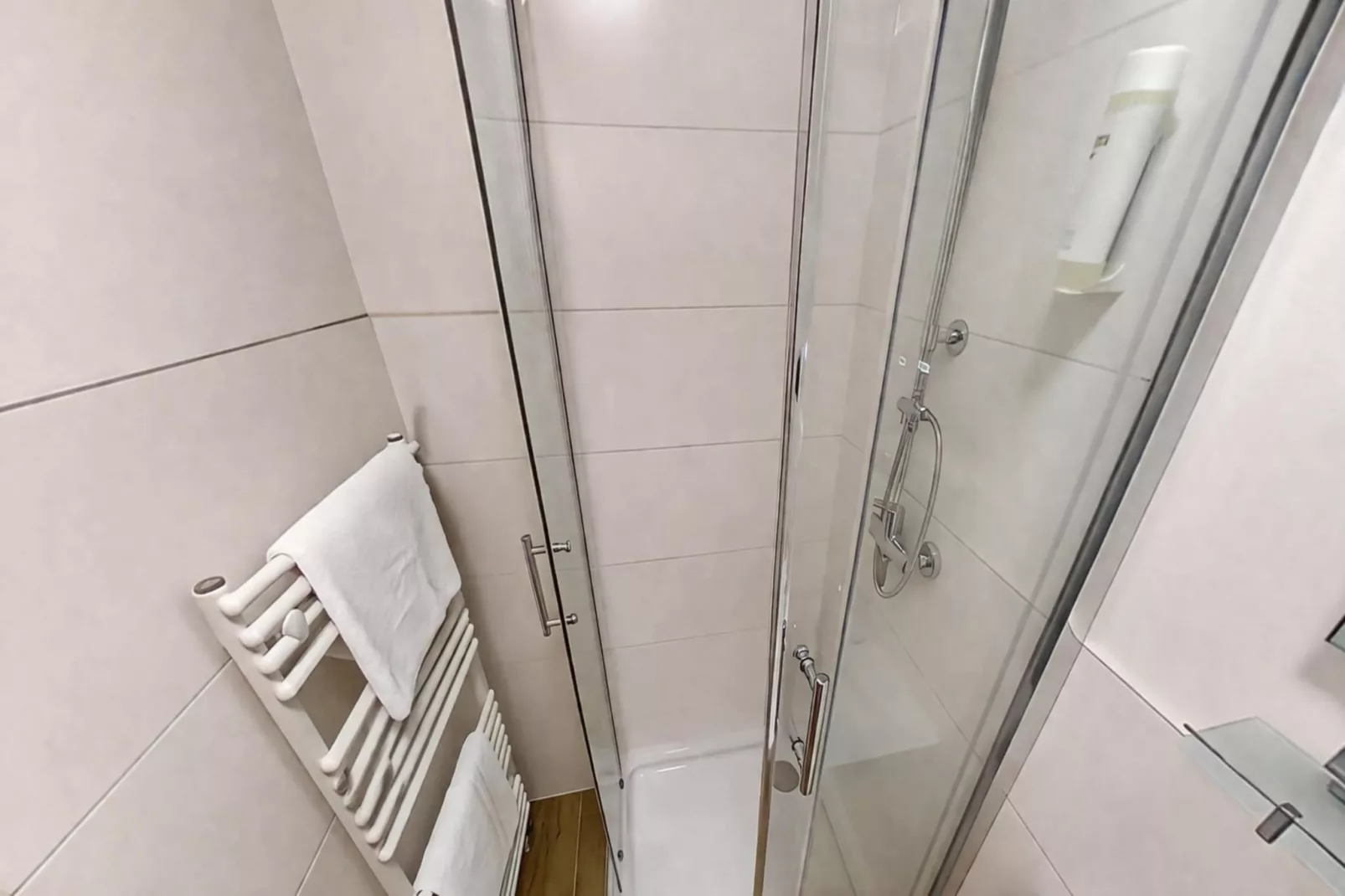 Typ A Basis - Studio Robert O175 - Badkamer