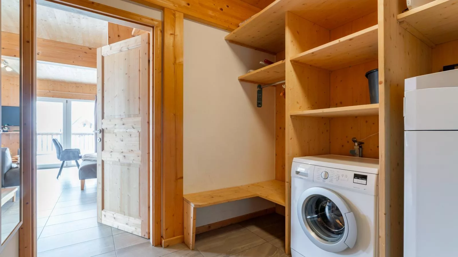 Das Edelweiss - Binnen