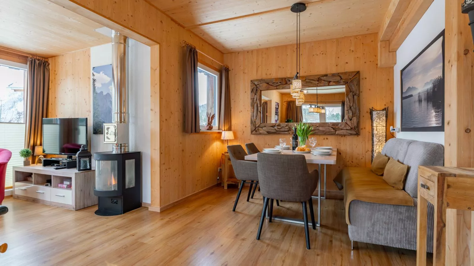 Adlerhorst - Eetkamer