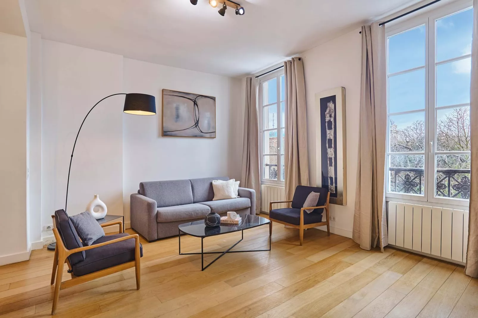 TEMPLE 165 - Niet-getagd