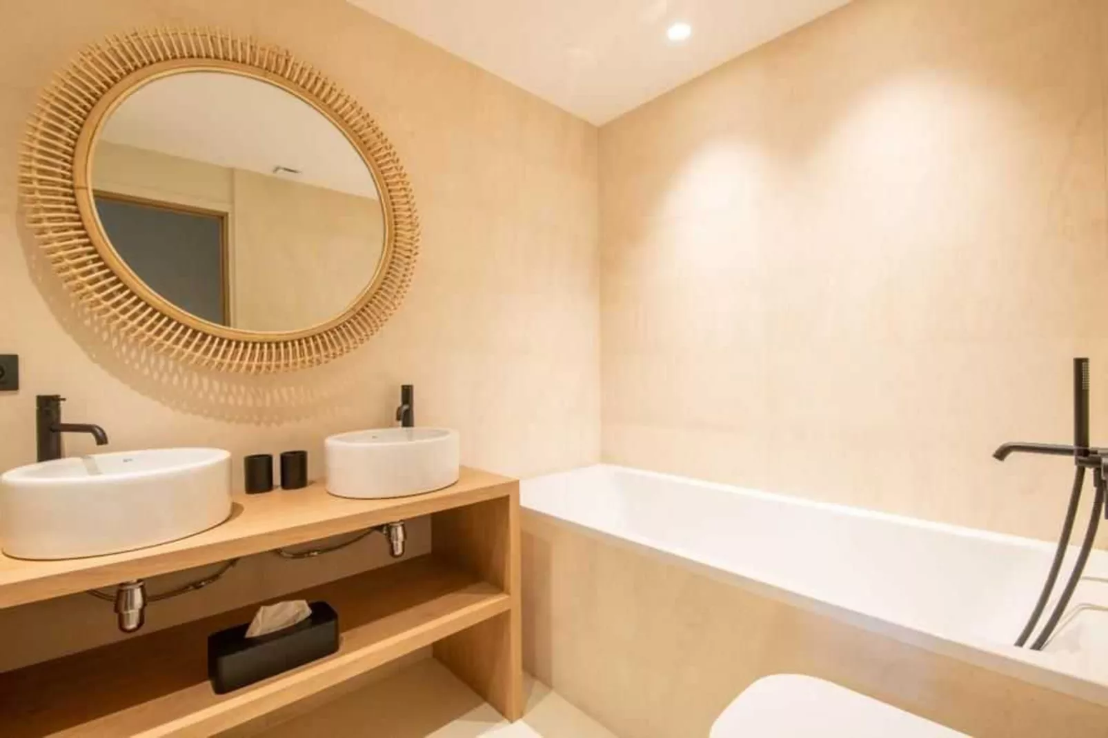 LB-194-RIAN - Niet-getagd