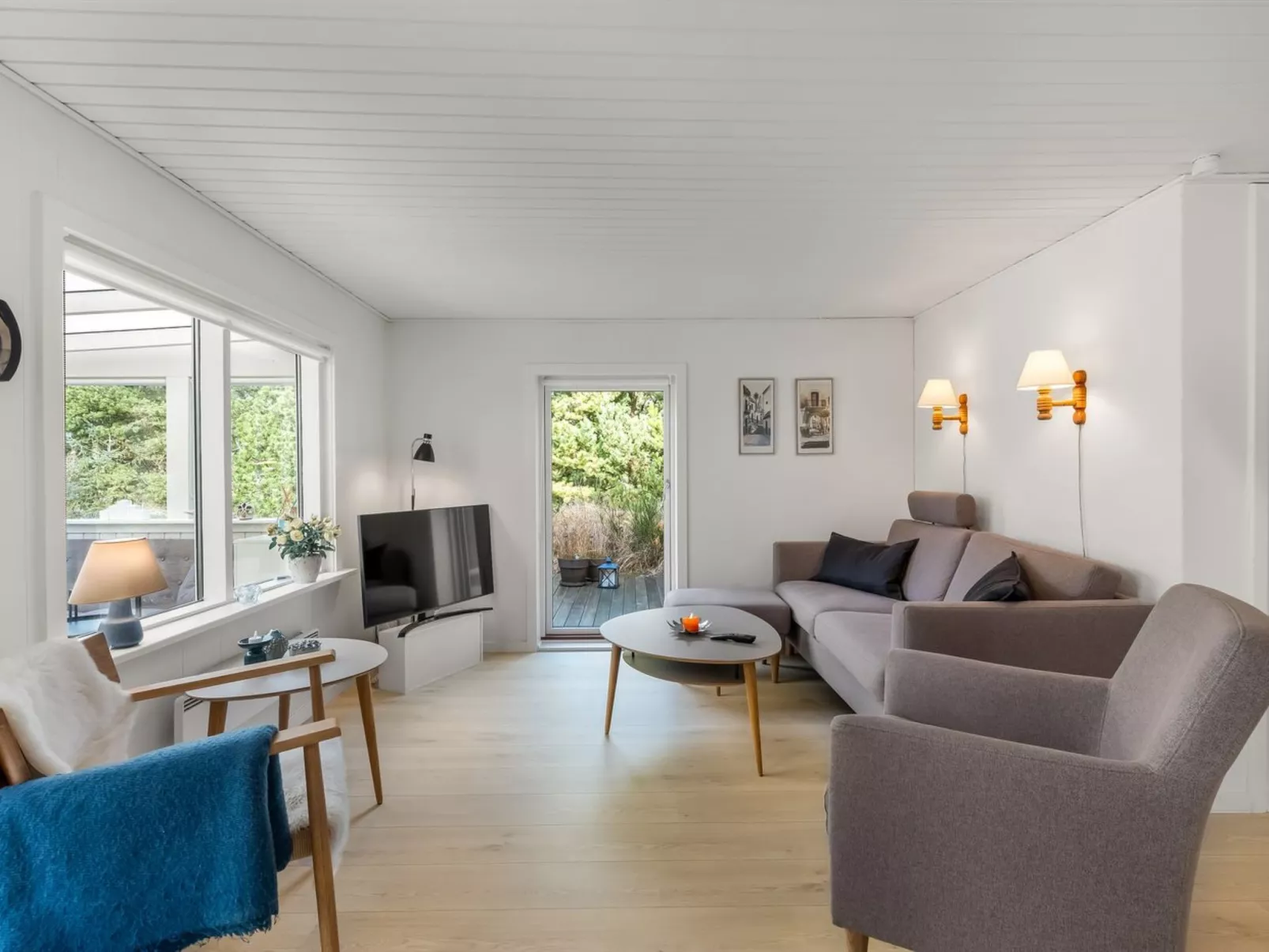 "Eliene" - 500m from the sea - Binnen