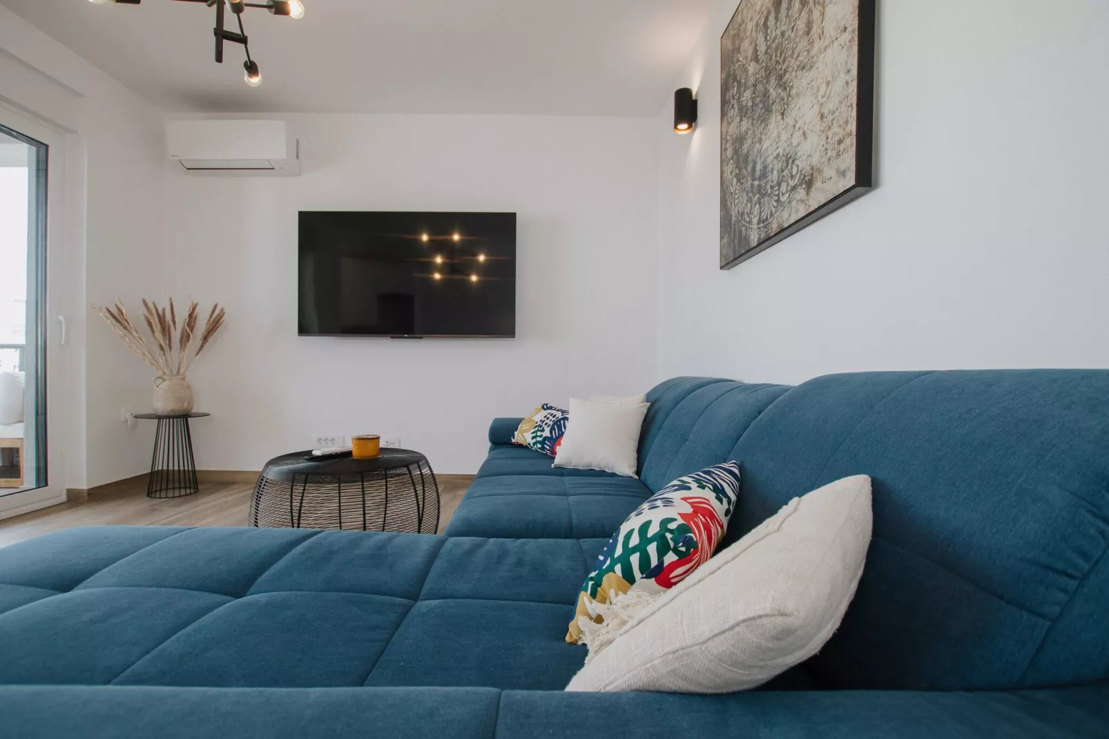 Spacious Luxury Trogir Apartments - Standard Two Bedroom Apartment (Nora)