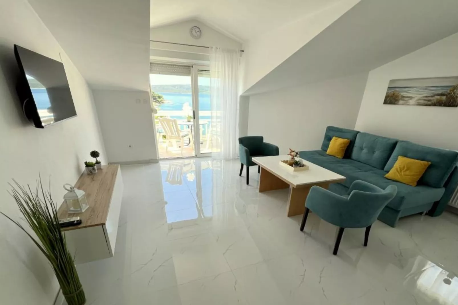 Villa Tomi - Studio With Balcony (10)