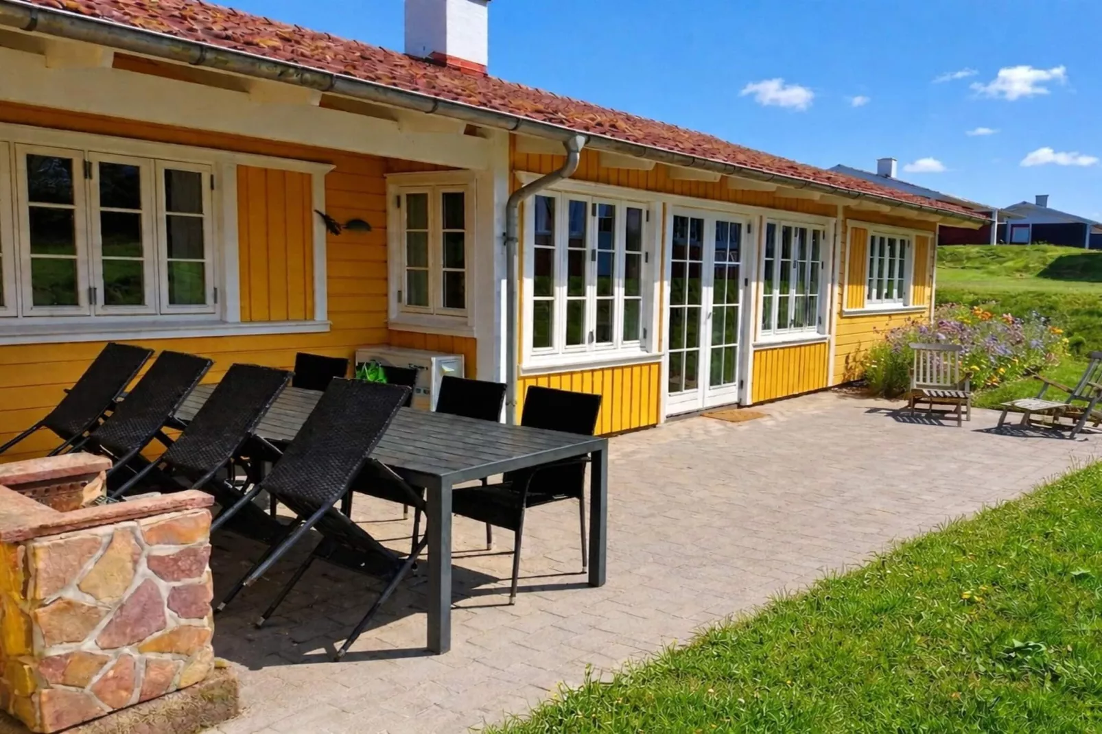 LØJT FERIECENTER