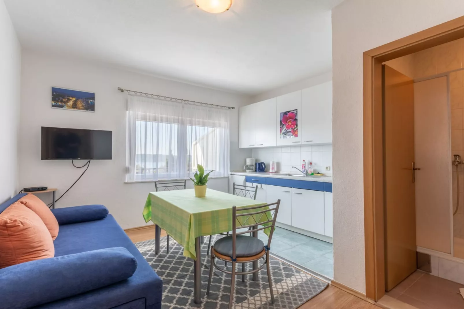 Charming Trogir Apartments with Balcony - Comfort One Bedroom Apartment with Balcony