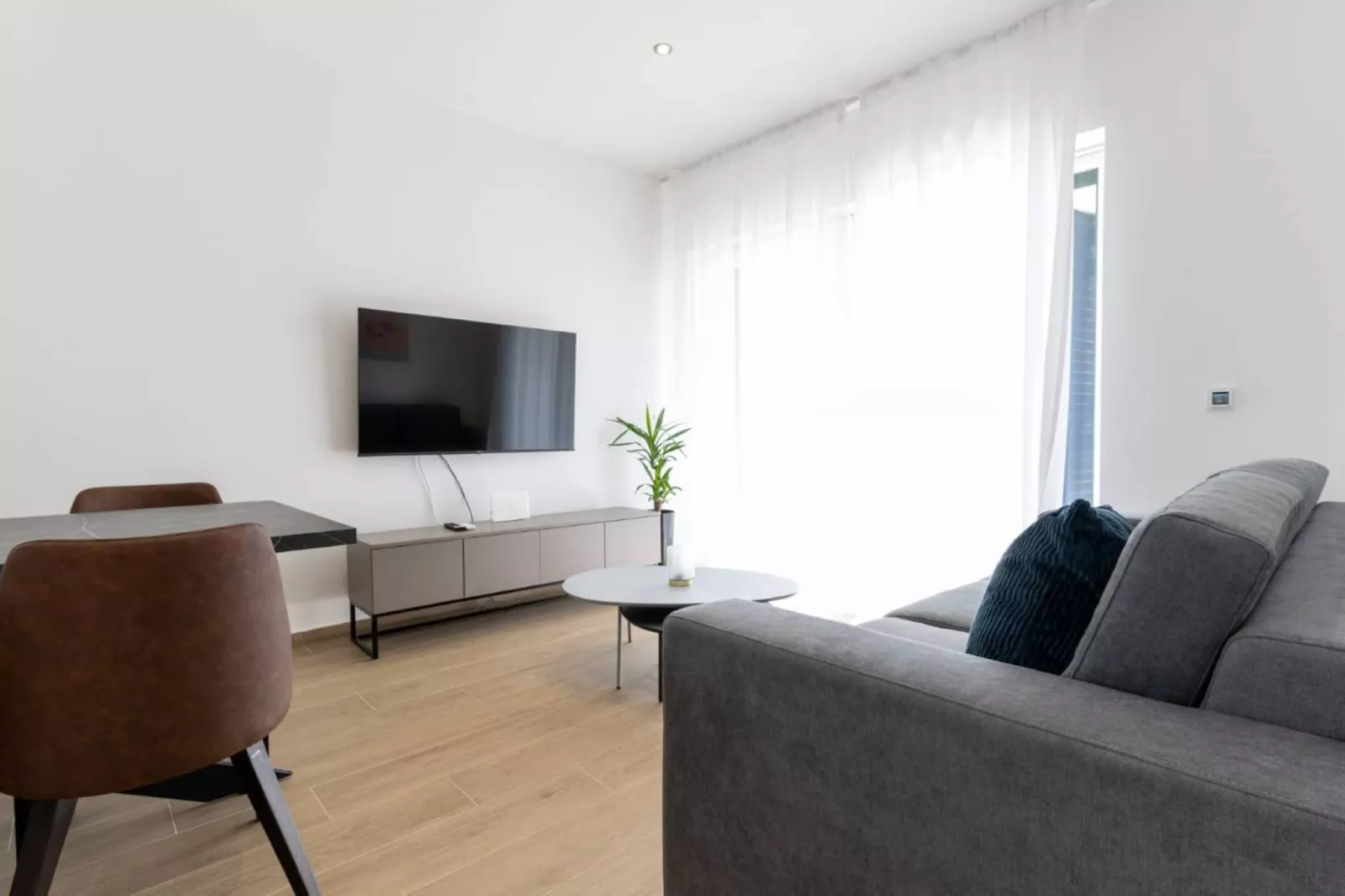 Luxury Living at Horizon Retreat - Comfort Two Bedroom Apartment  (owner Central S4)