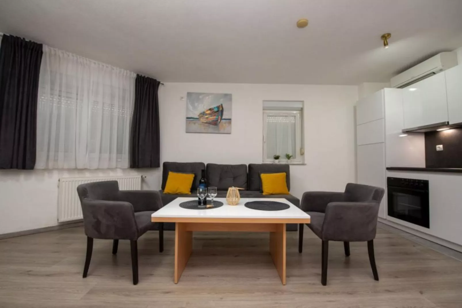 Villa Tomi - Comfort One Bedroom Apartment (11)