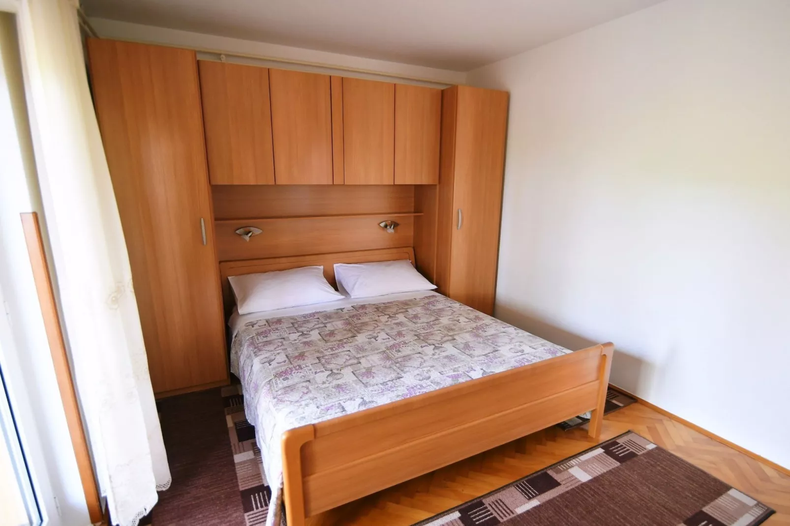Scenic Retreat Rooms and Family Apartments - Double Room with Sea View 4