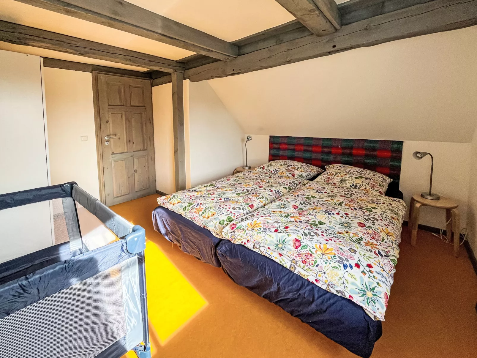 Kapitänshaus Leo - Binnen