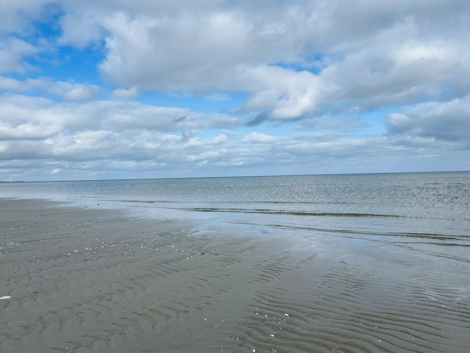 "Swale" - 500m from the sea