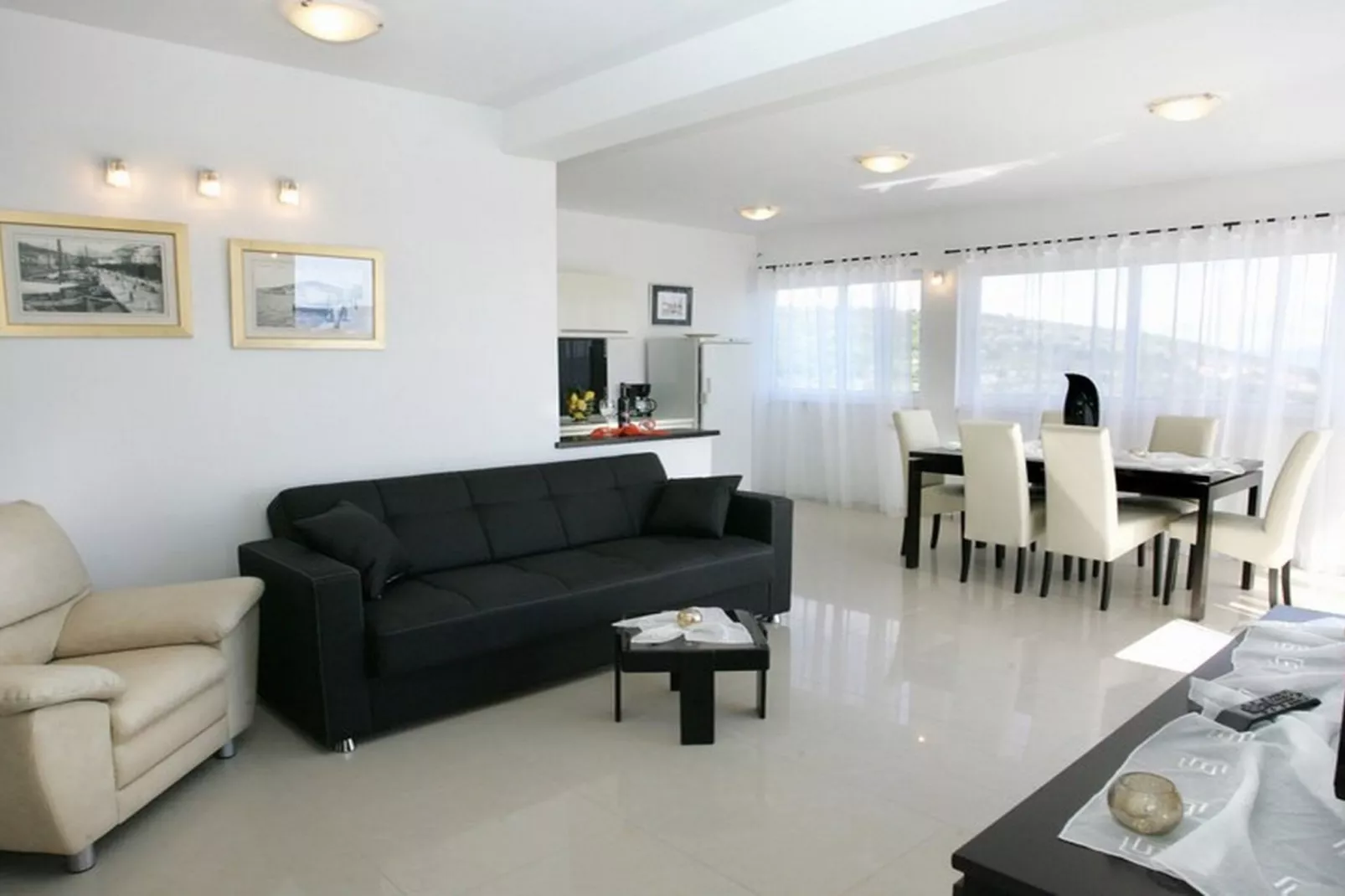 Okrug Gornji Luxurious Escape Villa with Pool - Five Bedroom Villa with Pool