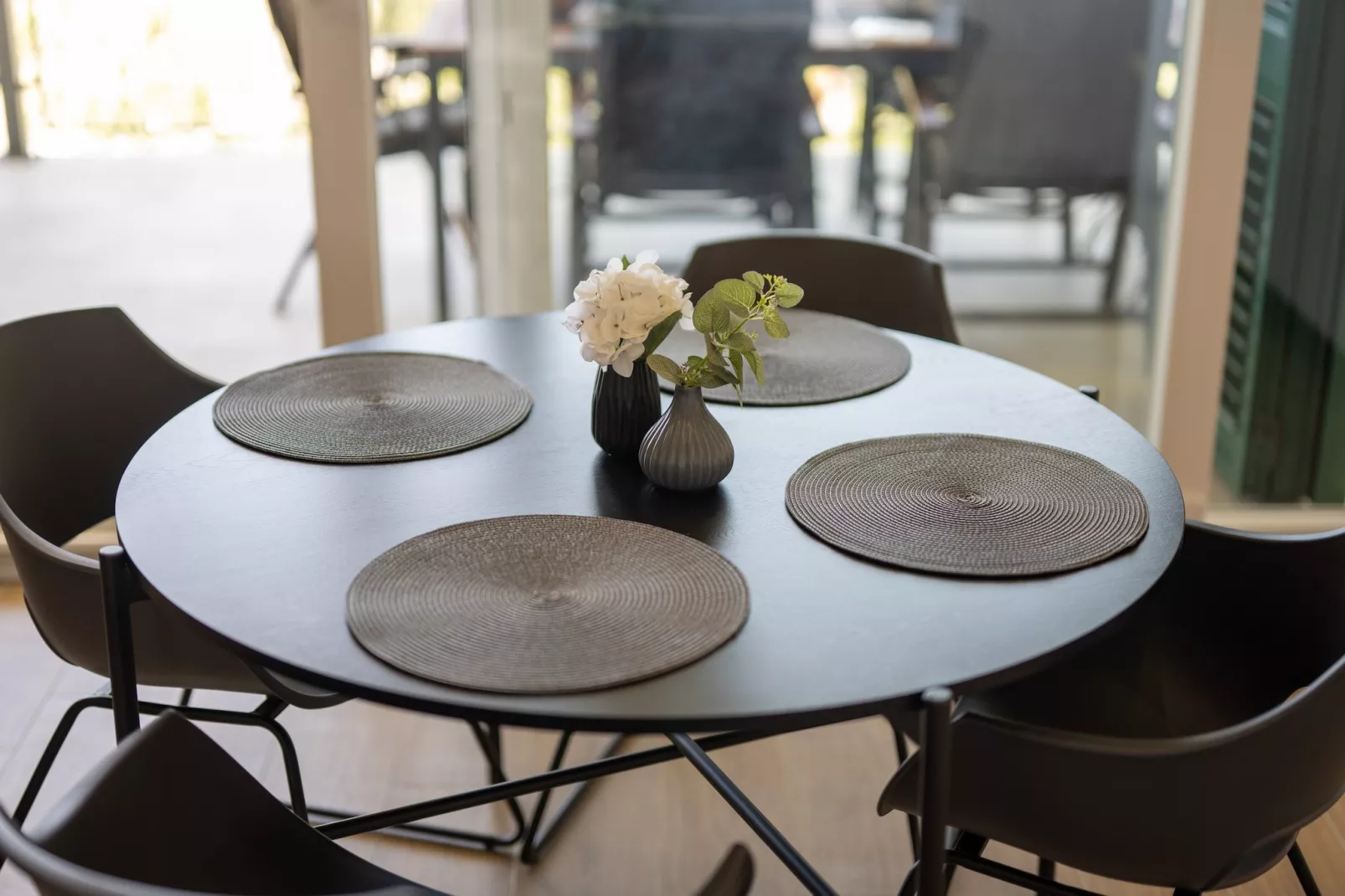 Luxury Living at Horizon Retreat - Deluxe Two Bedroom Apartment (owner  West S6)