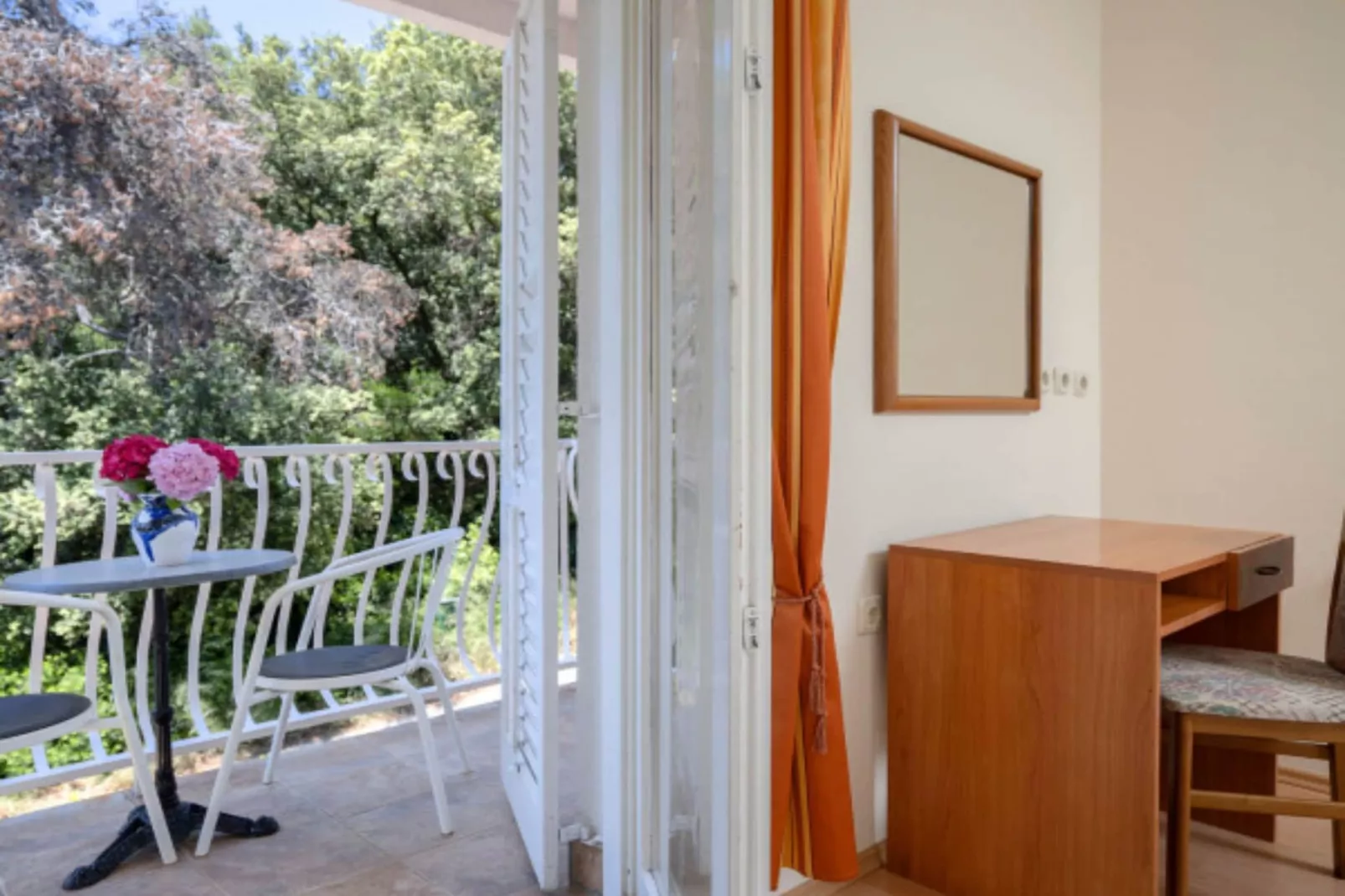 Two-Bedroom Apartment (A5)