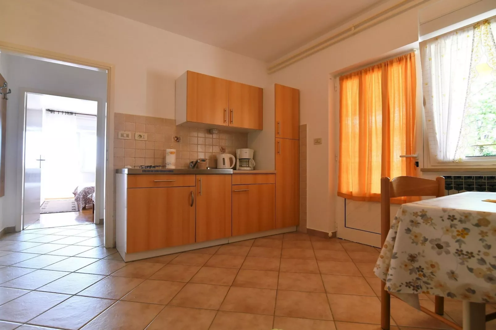 Scenic Retreat Rooms and Family Apartments - One Bedroom Apartment with Terrace - Keuken