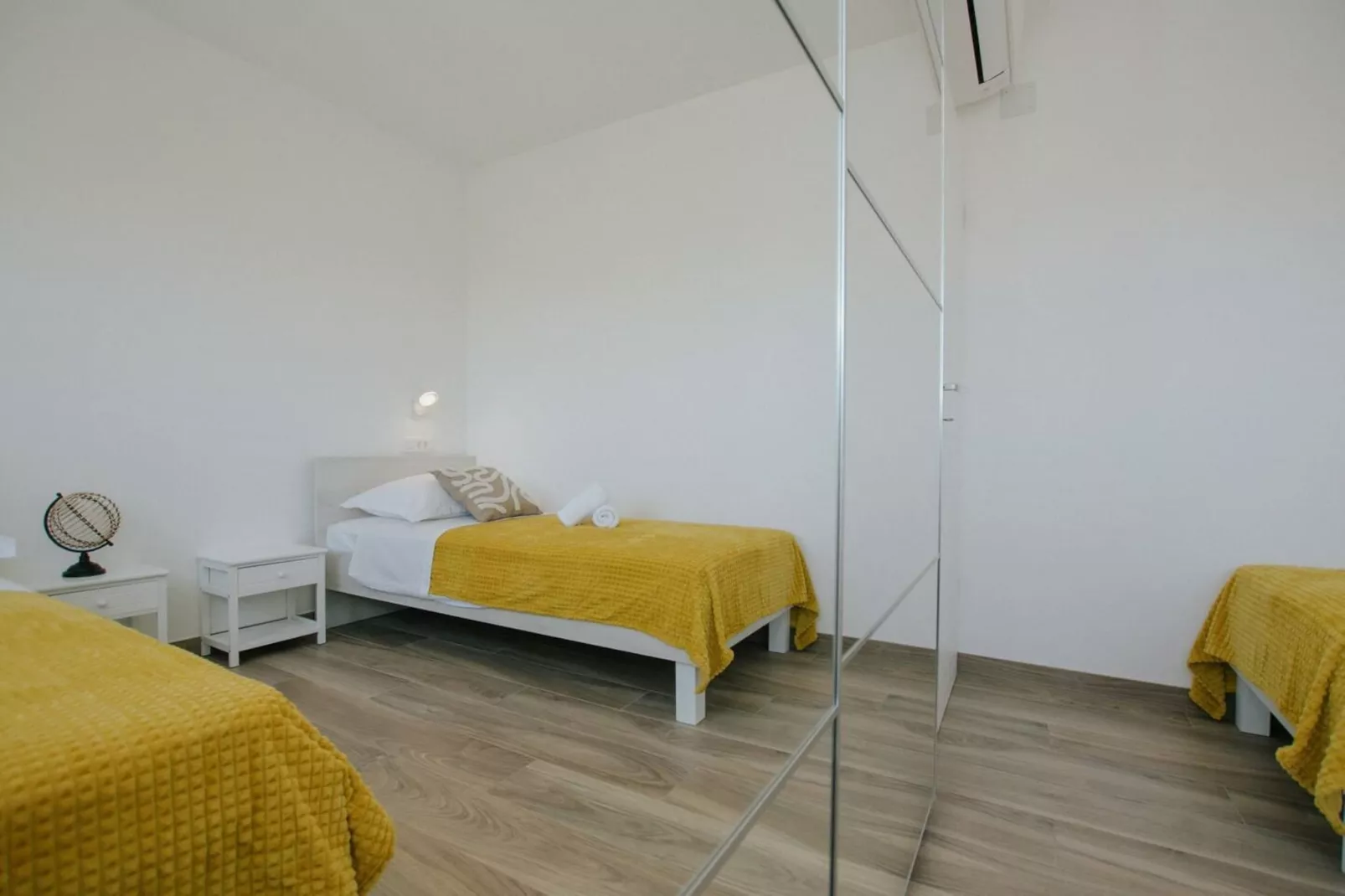 Spacious Luxury Trogir Apartments - Superior Two Bedroom Apartment (Mila) - Slaapkamer