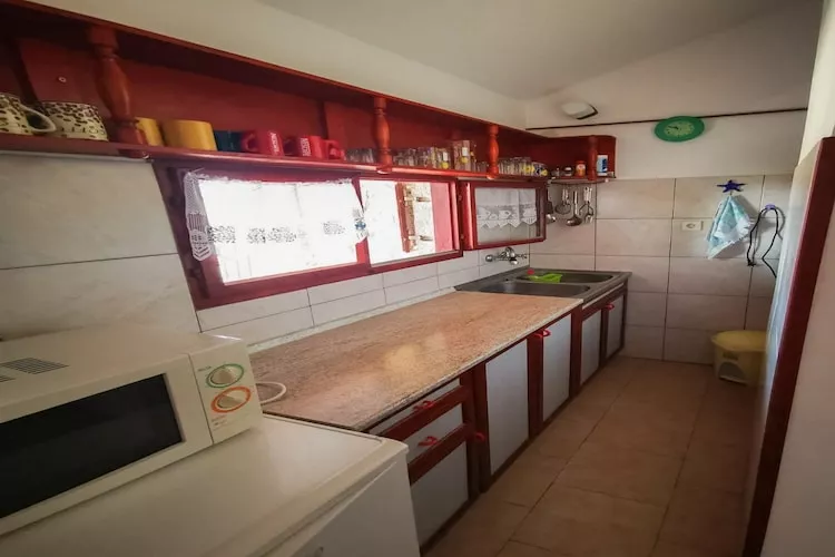 Apartment Kostanjevac - Two Bedroom Apartment with Terrace and Sea View - Keuken
