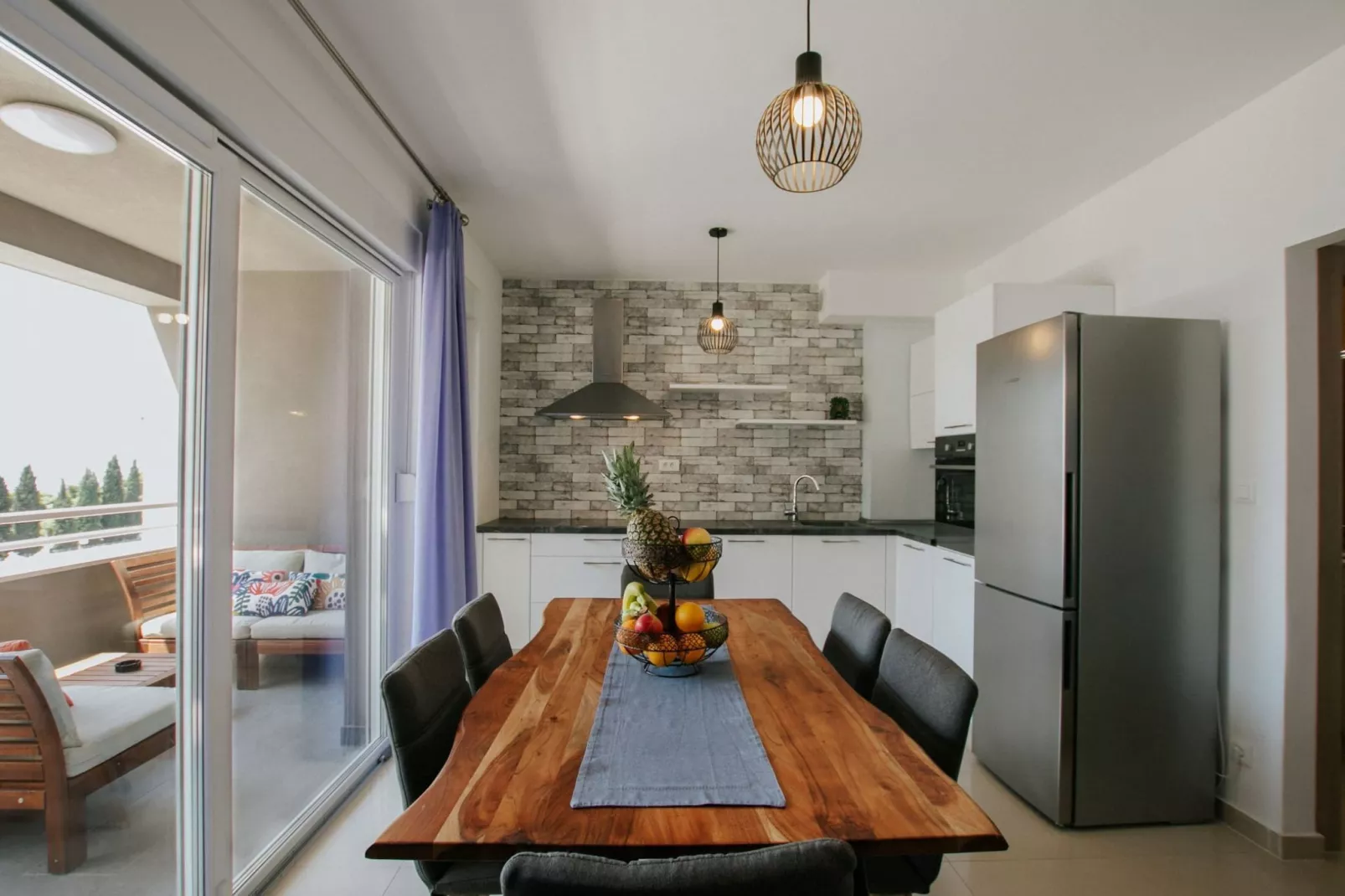 Scenic Sea View Apartment Trogir - Two Bedroom Apartment with Balcony and Sea View - Keuken