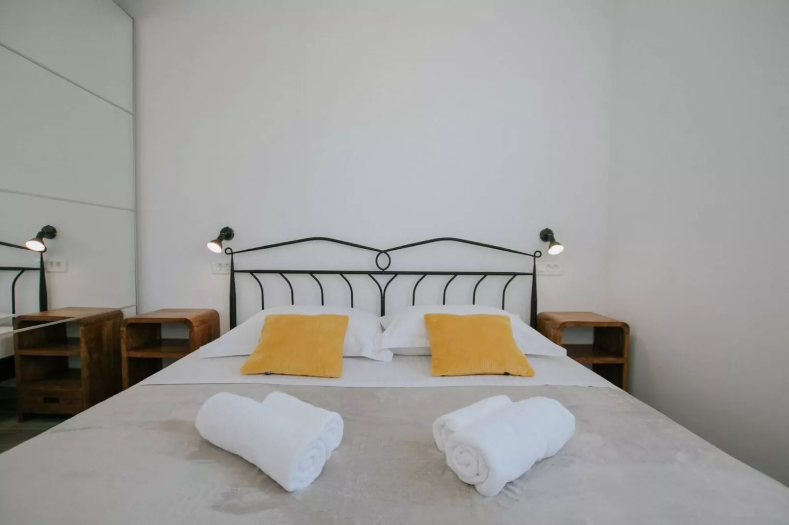 Spacious Luxury Trogir Apartments - Superior Two Bedroom Apartment (Mila) - Slaapkamer