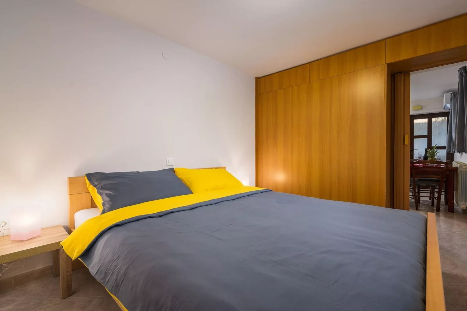 Charming Lovran Apartments with Wonderful Sea View -  One Bedroom Apartment - Slaapkamer