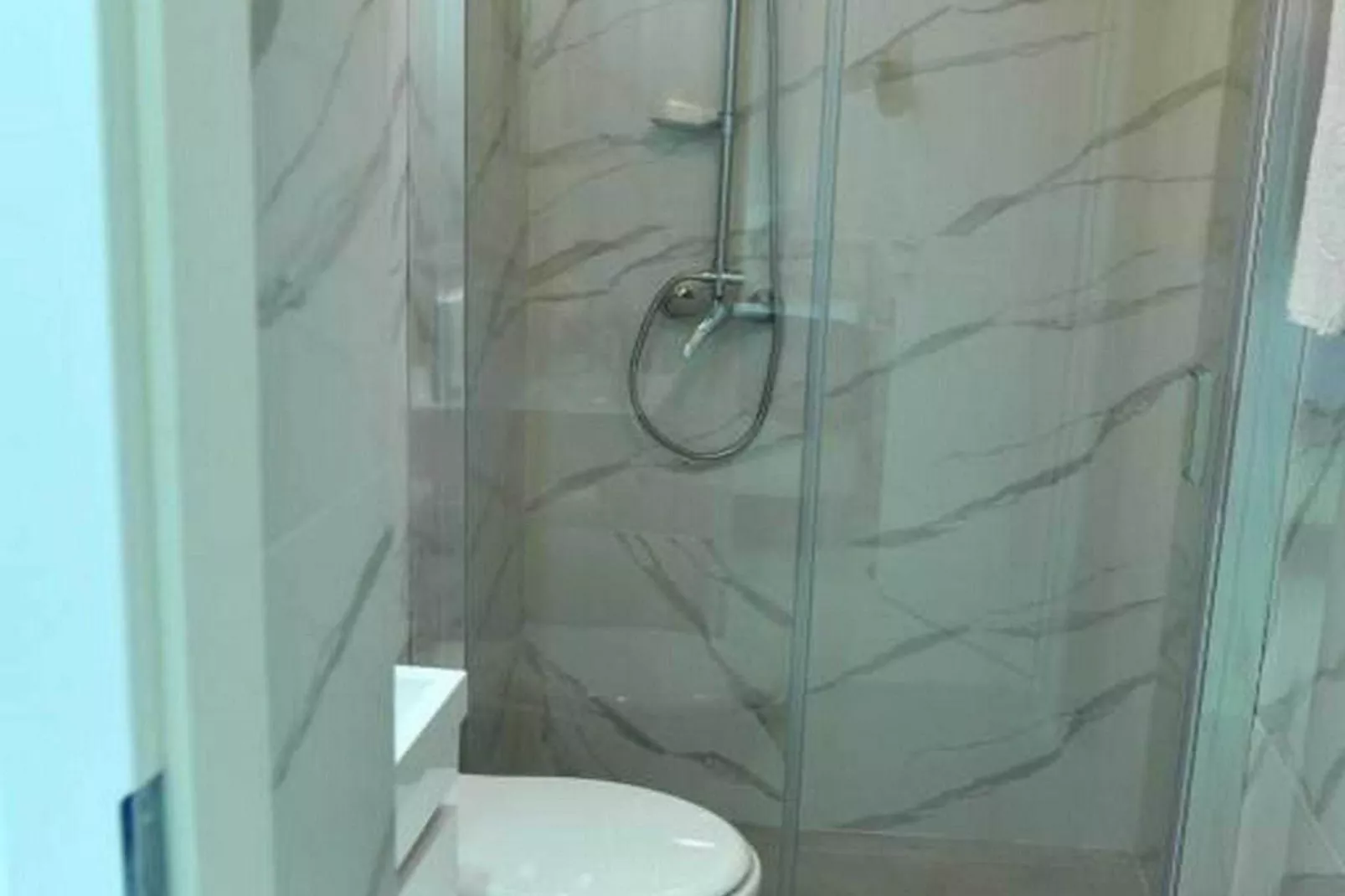 Charming Sinj Town Studio Apartments - Studio Apartments 1 - Badkamer