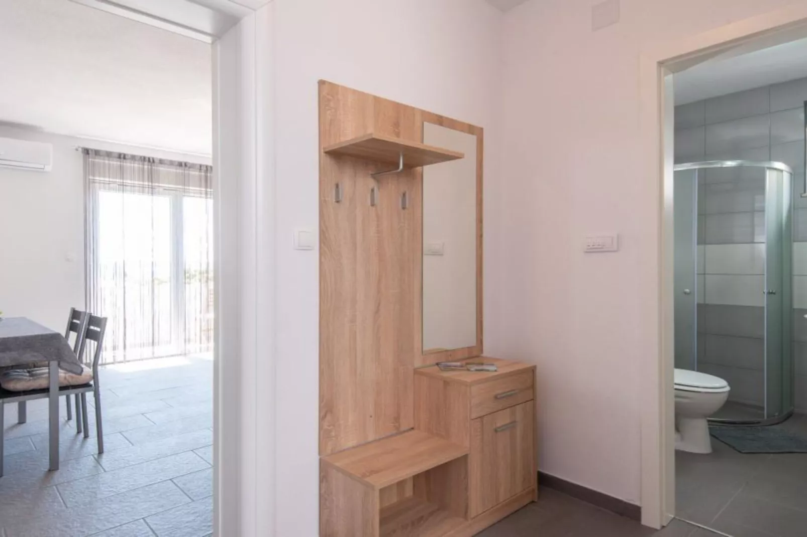Peaceful Apartments Harfa-One Bedroom Apartment with Balcony and Partial Sea View 1 - Slaapkamer
